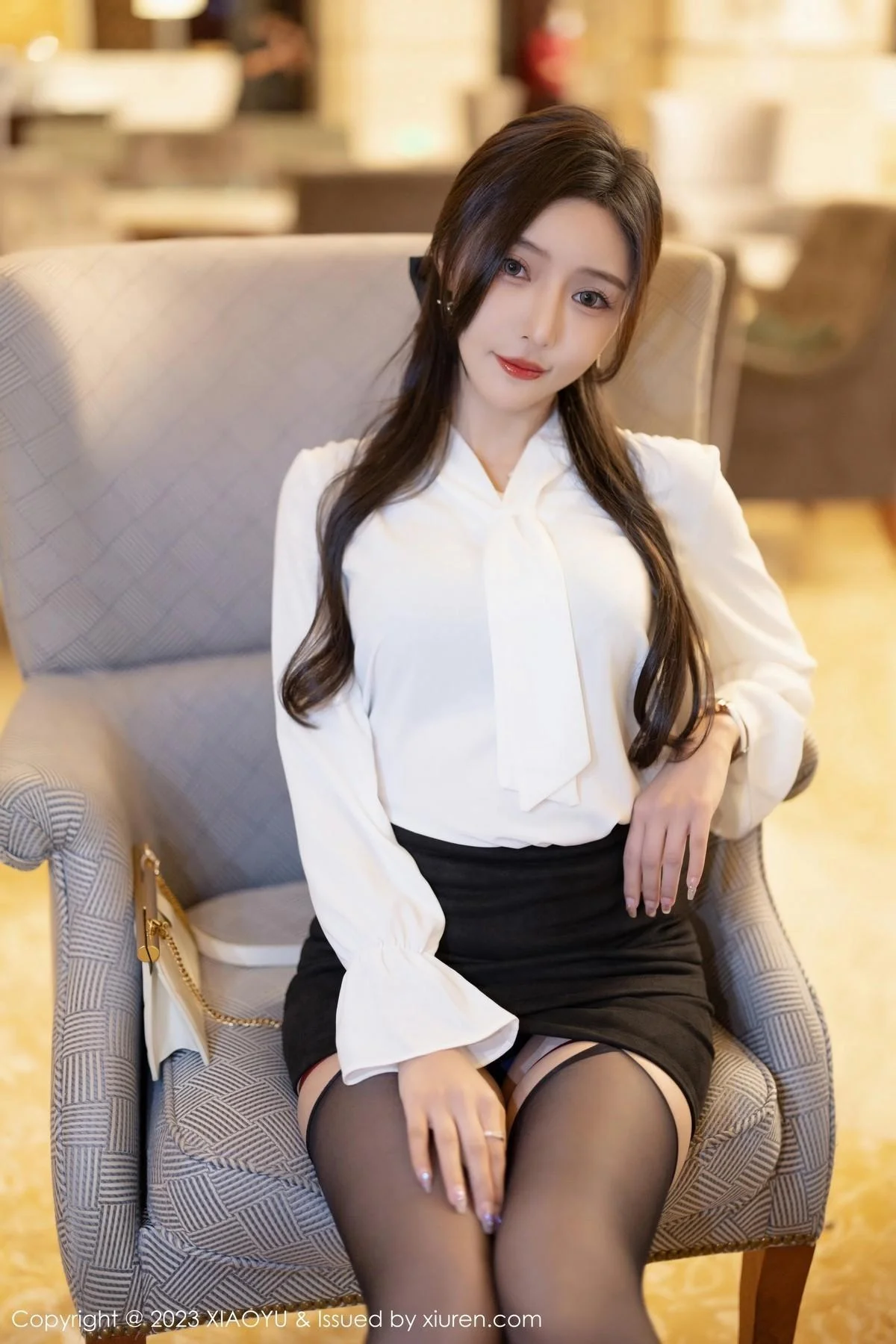 王馨瑶yanni性感白T配黑短裙露蓝色内衣秀曼妙身姿绝美写真 第 23 张