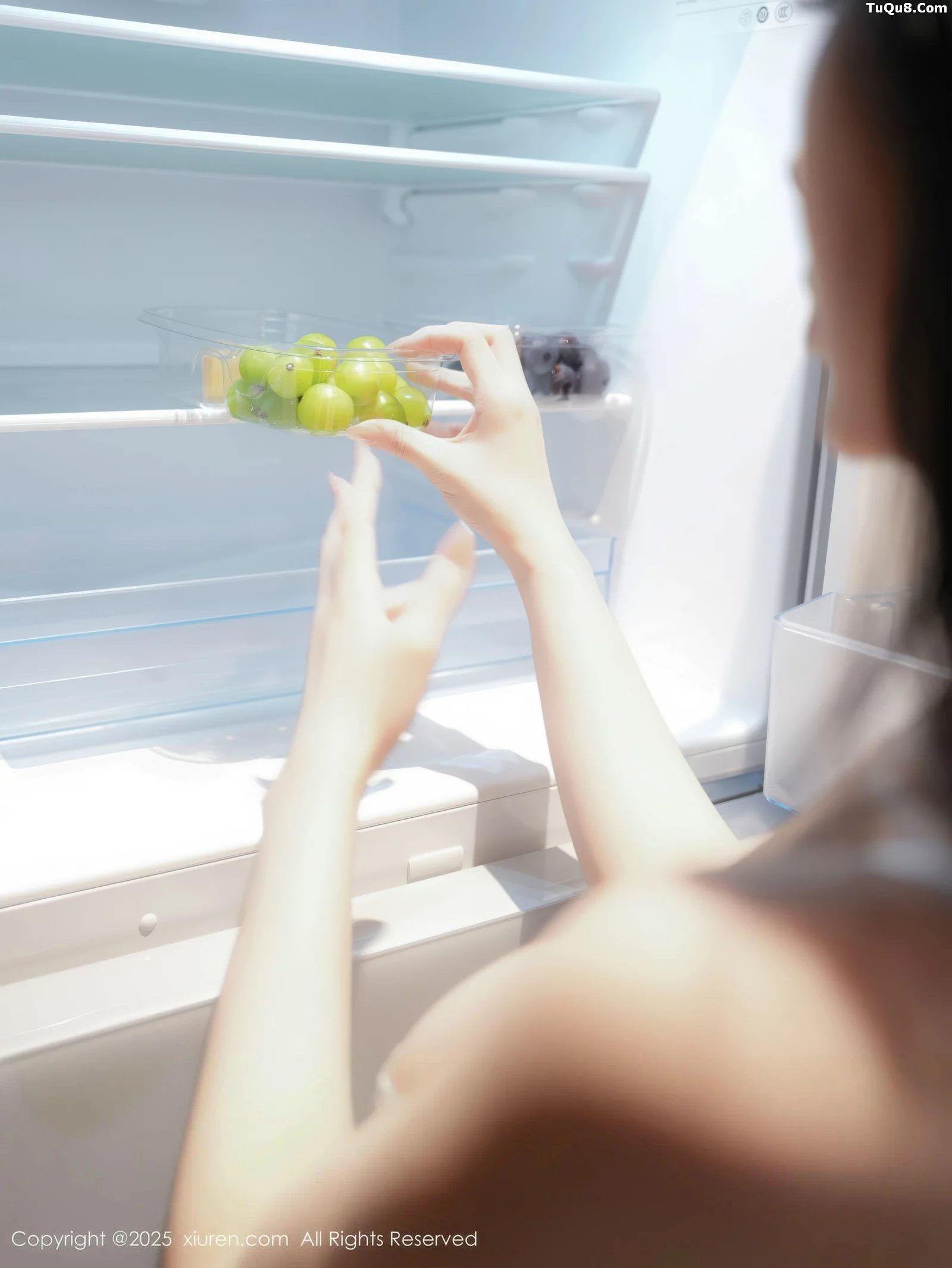 林嘉旎私房性感白色情趣内衣配白丝吊袜秀凹凸身材绝美写真 第 3 张