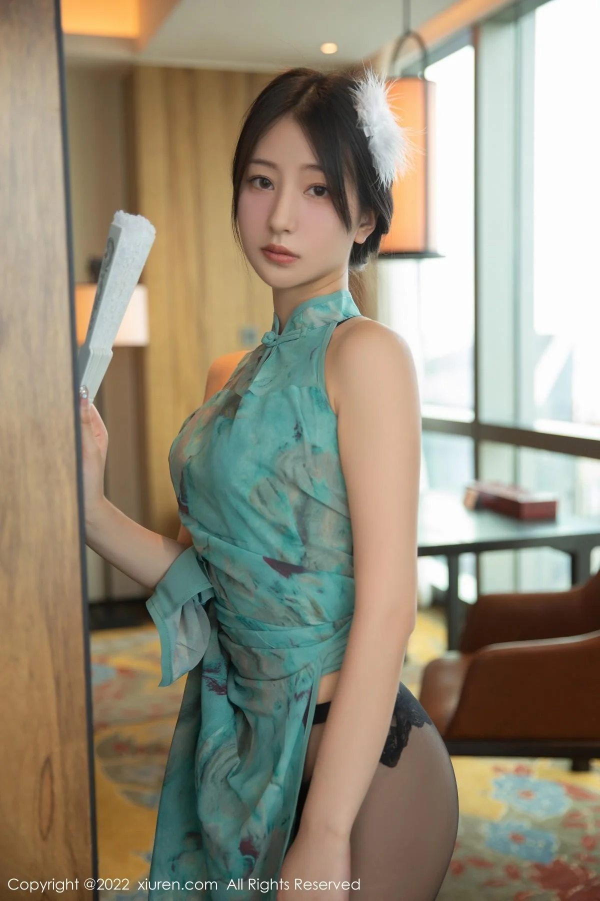 熊小诺脱绿色短款旗袍露性感蕾丝内衣配超薄黑丝绝美写真 第 10 张