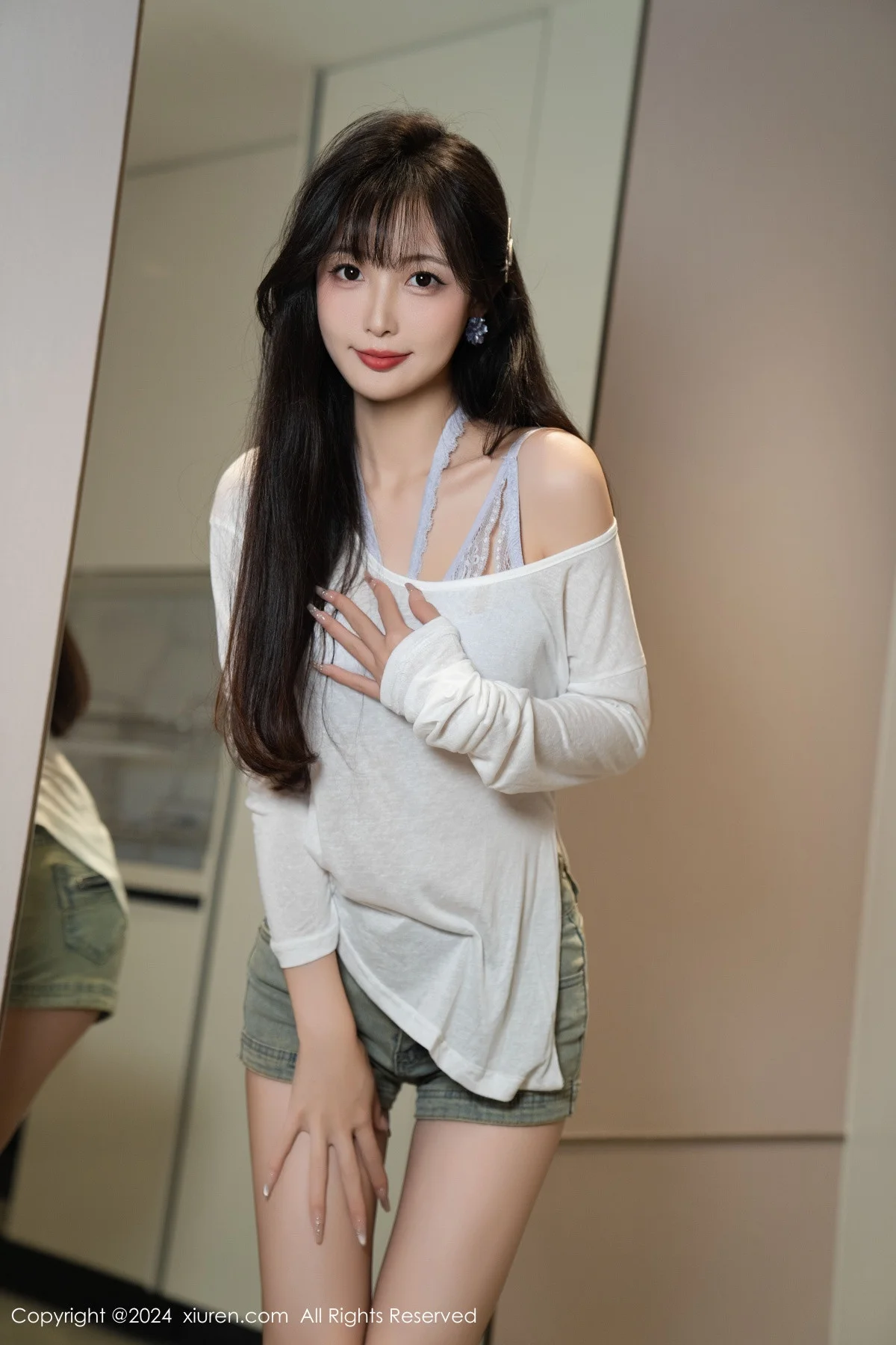 林星阑性感蓝色情趣内衣配超短牛仔裤秀曼妙身姿迷人写真 第 24 张