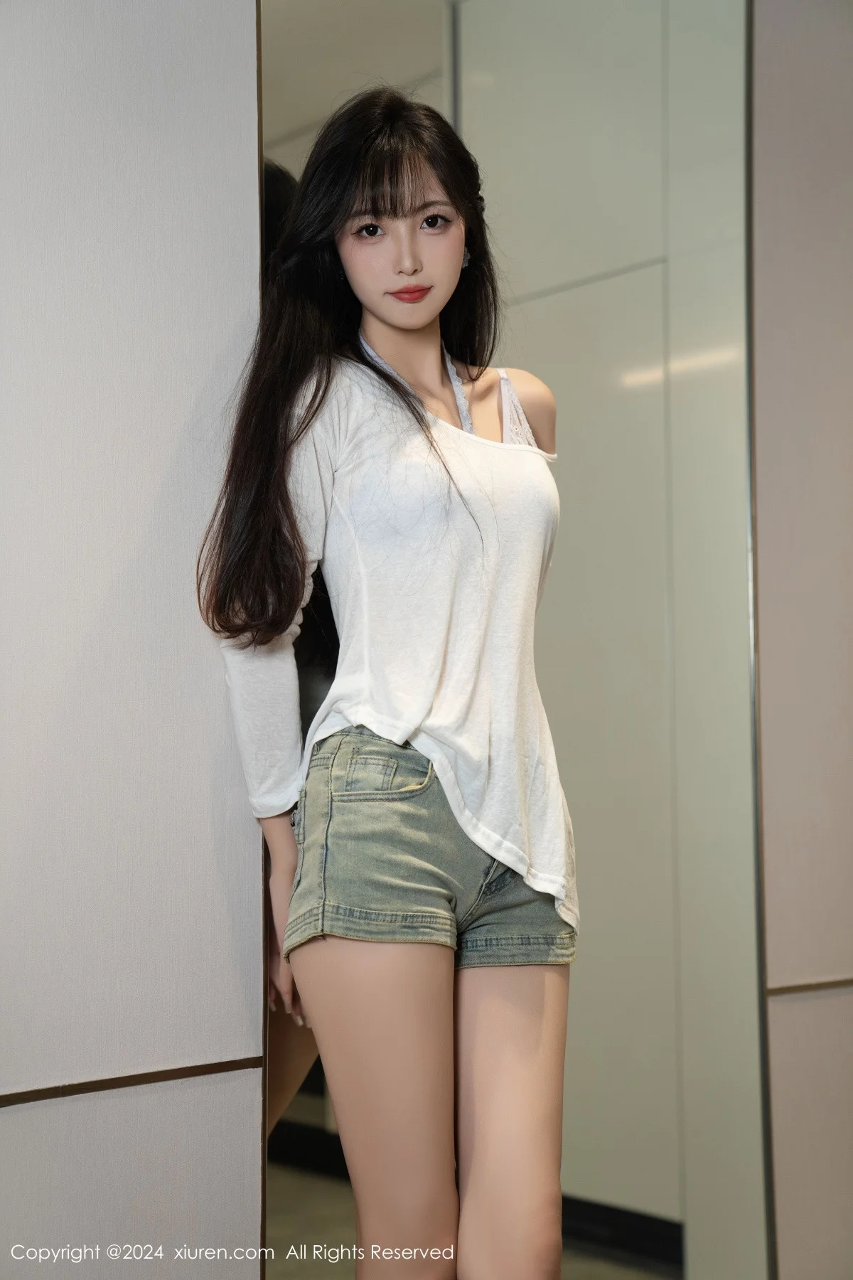 林星阑性感蓝色情趣内衣配超短牛仔裤秀曼妙身姿迷人写真 第 27 张