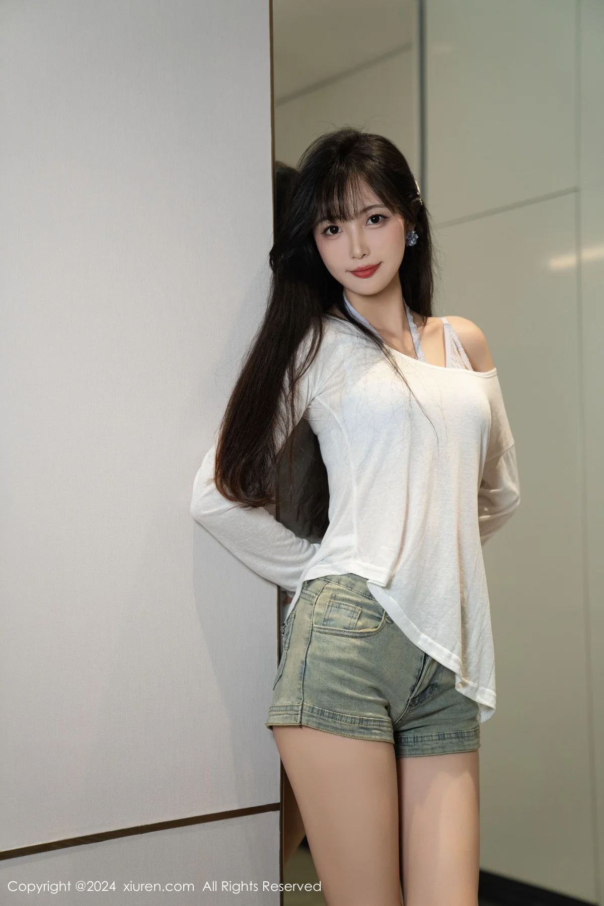 林星阑性感蓝色情趣内衣配超短牛仔裤秀曼妙身姿迷人写真 第 30 张
