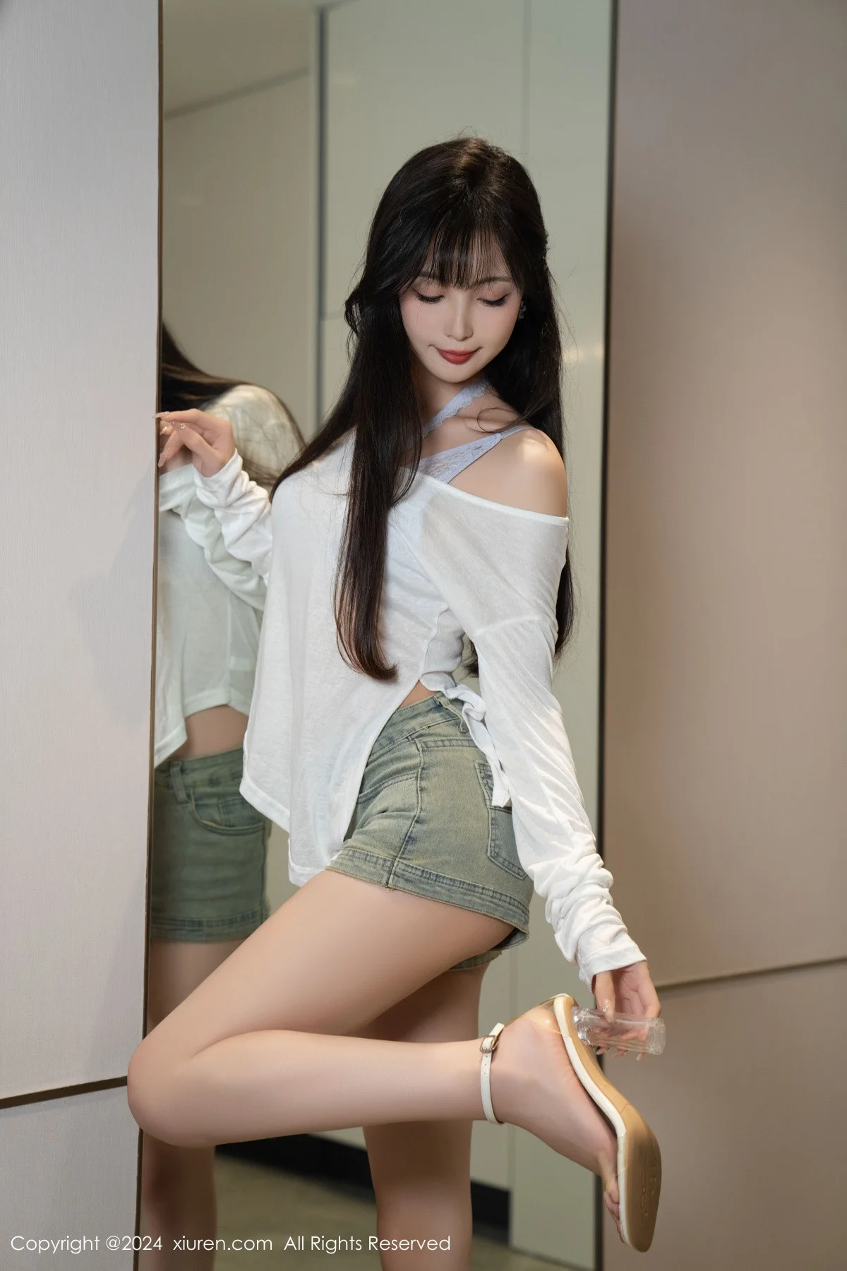 林星阑性感蓝色情趣内衣配超短牛仔裤秀曼妙身姿迷人写真 第 36 张