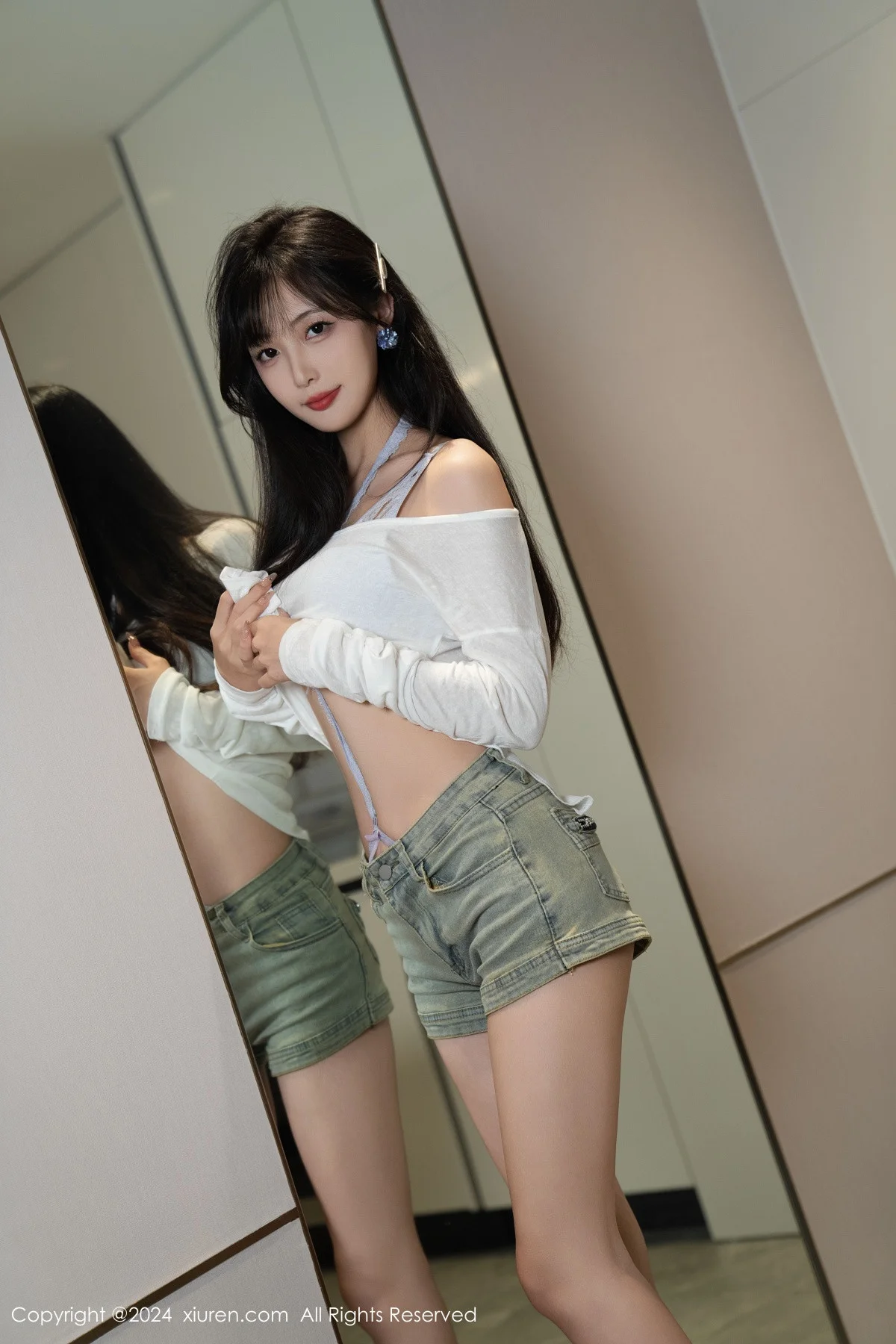 林星阑性感蓝色情趣内衣配超短牛仔裤秀曼妙身姿迷人写真 第 63 张