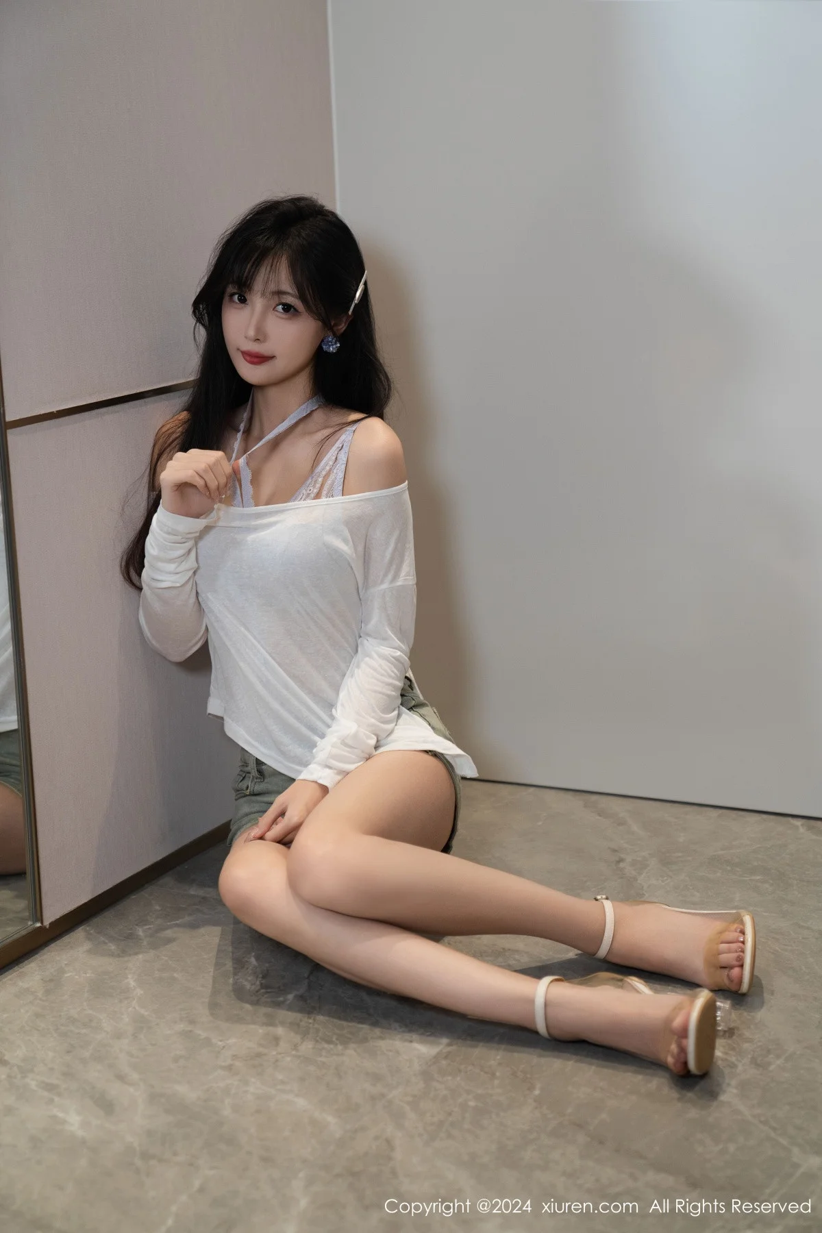 林星阑性感蓝色情趣内衣配超短牛仔裤秀曼妙身姿迷人写真 第 83 张