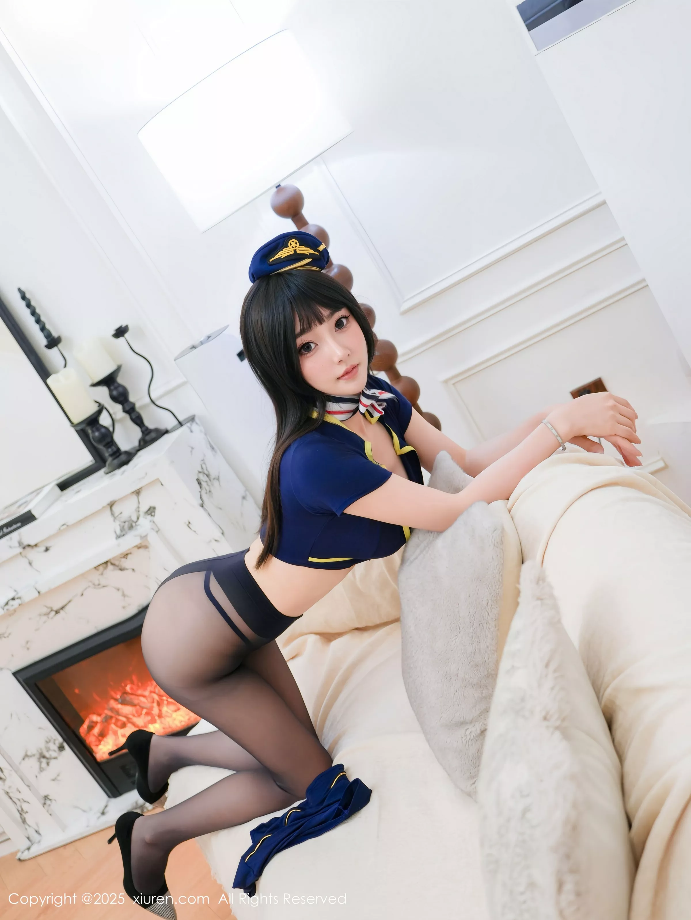 Annie_baby性感蓝色制服配超薄黑丝秀凹凸身材完美绝美写真 第 50 张