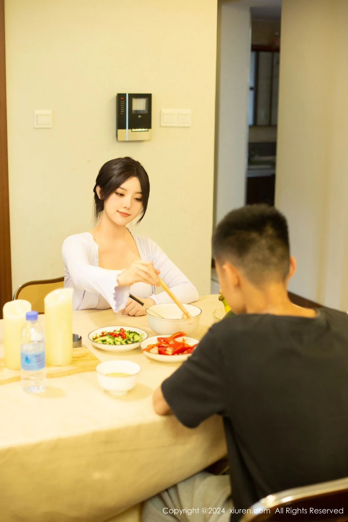 豆瓣酱场景拍摄性感浅紫上衣配超薄肉丝秀丰腴身材绝美写真 第 134 张