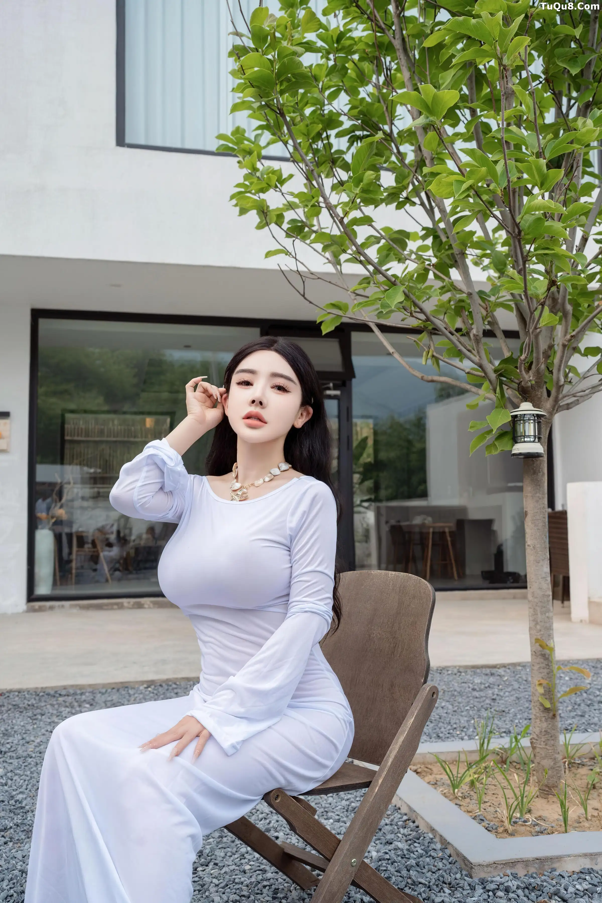 .B007 秀人番外 潘娇娇 庭院中的春色 主题写真 [] 第 2 张