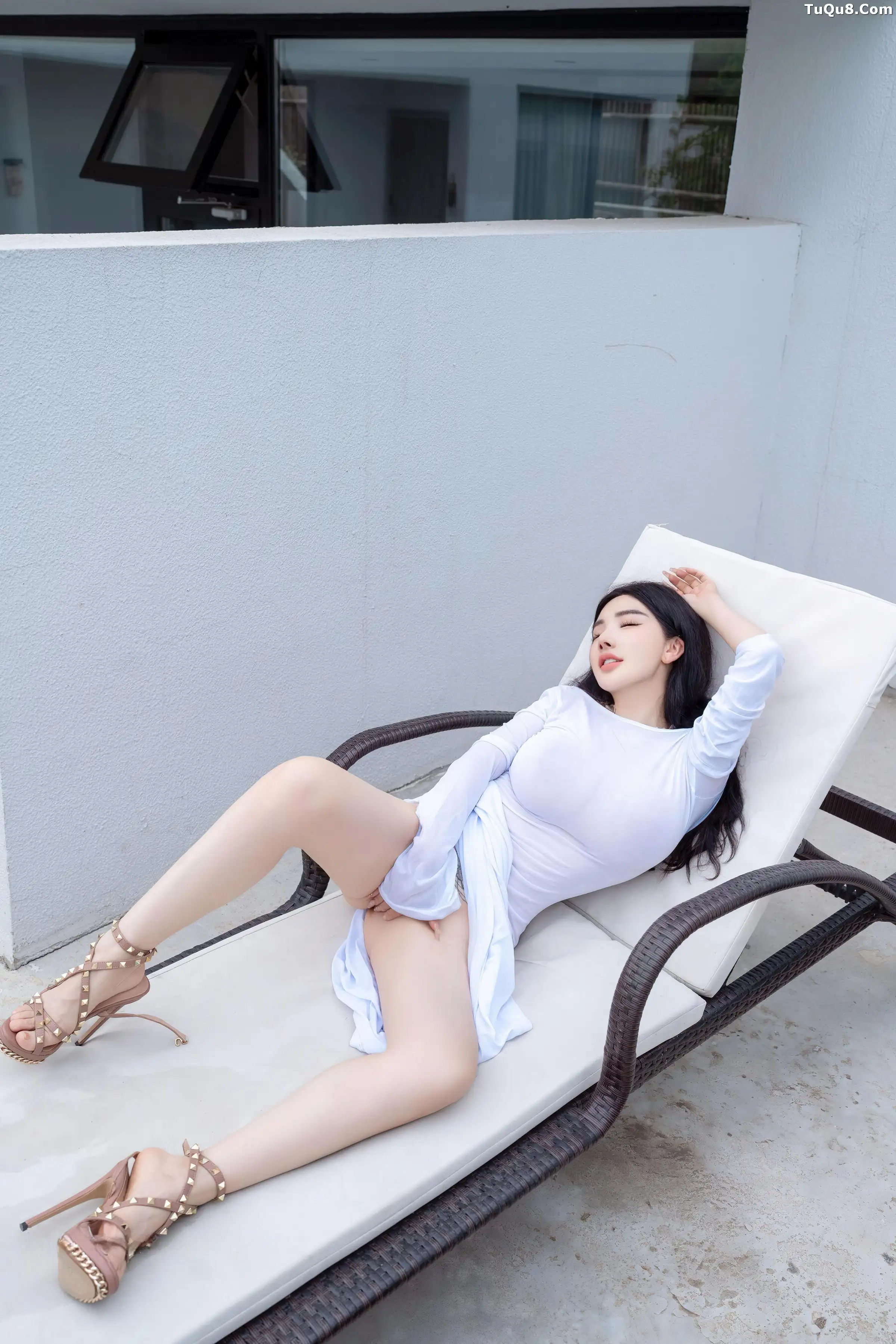 .B007 秀人番外 潘娇娇 庭院中的春色 主题写真 [] 第 73 张