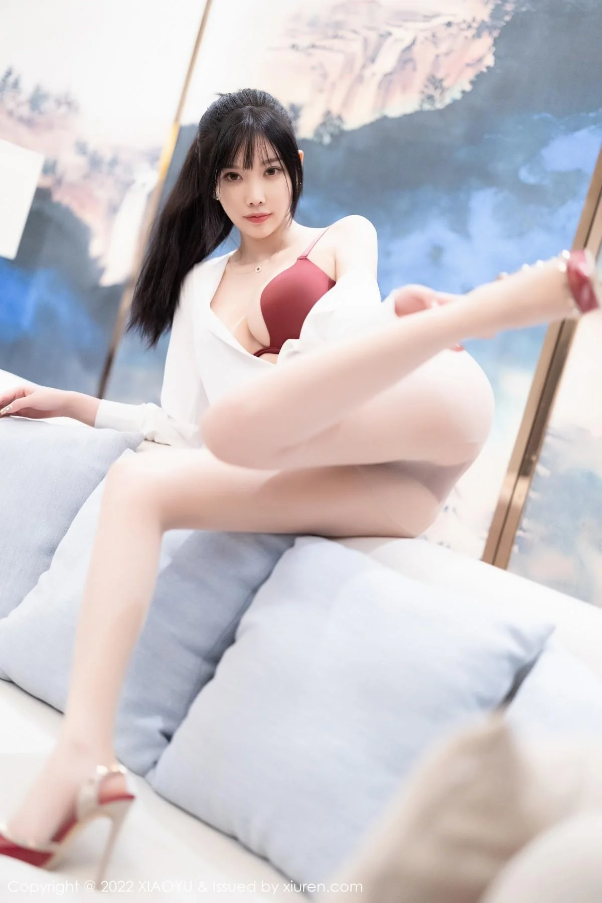 杨晨晨Yome性感白T配牛仔裤露红色内衣超薄肉丝绝美写真 第 153 张