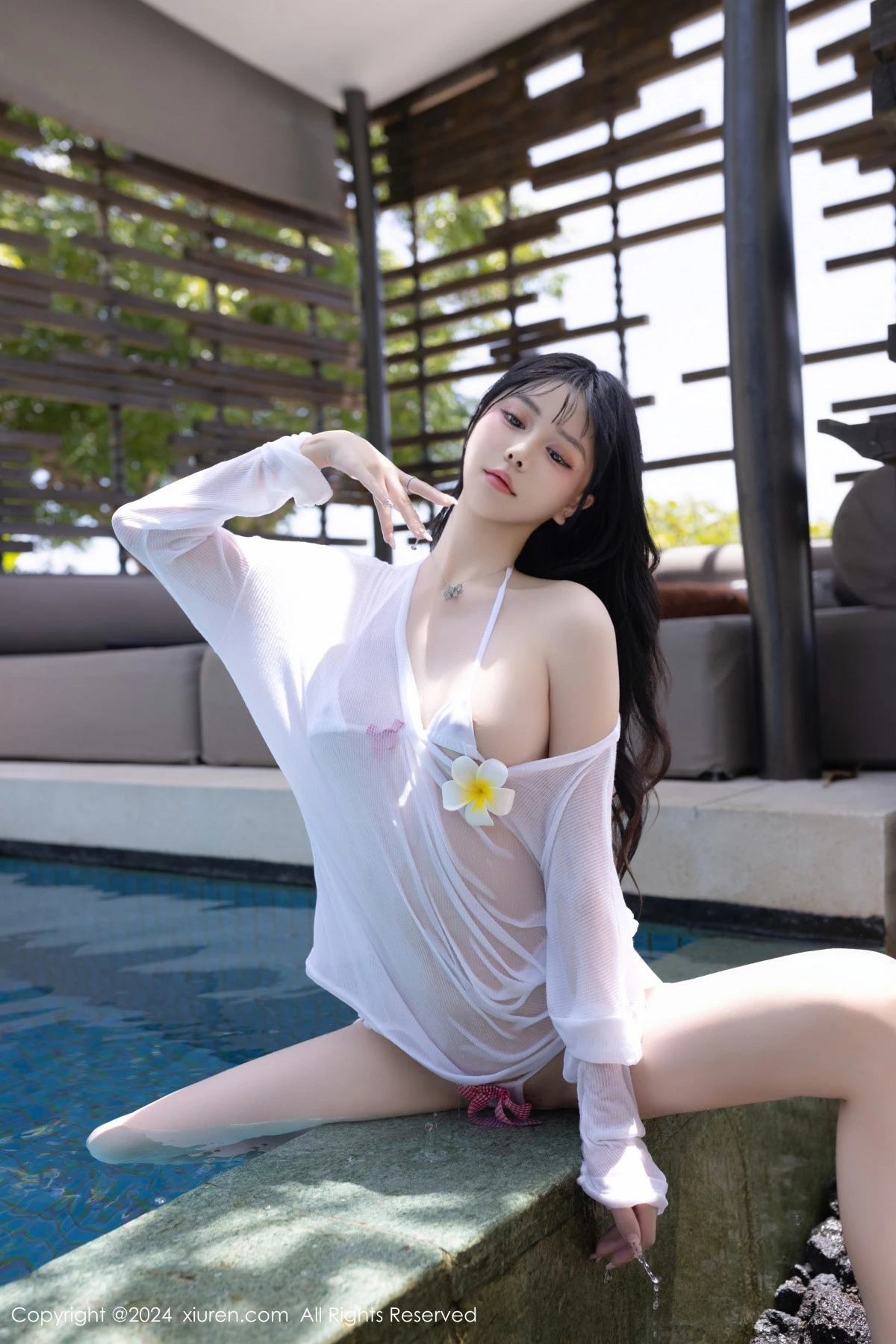 幼幼户外脱性感白T露白色三点式泳衣秀完美身材极致绝美写真 第 18 张