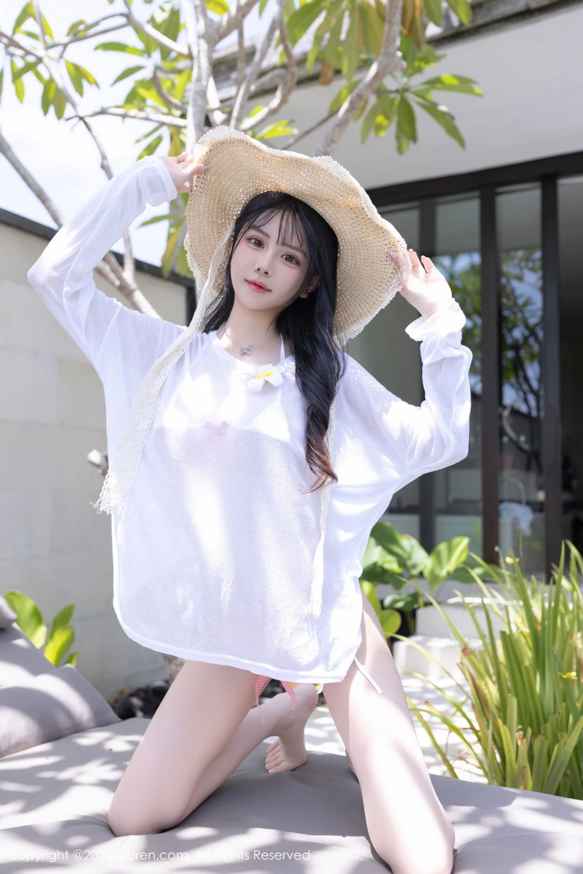幼幼户外脱性感白T露白色三点式泳衣秀完美身材极致绝美写真 第 2 张