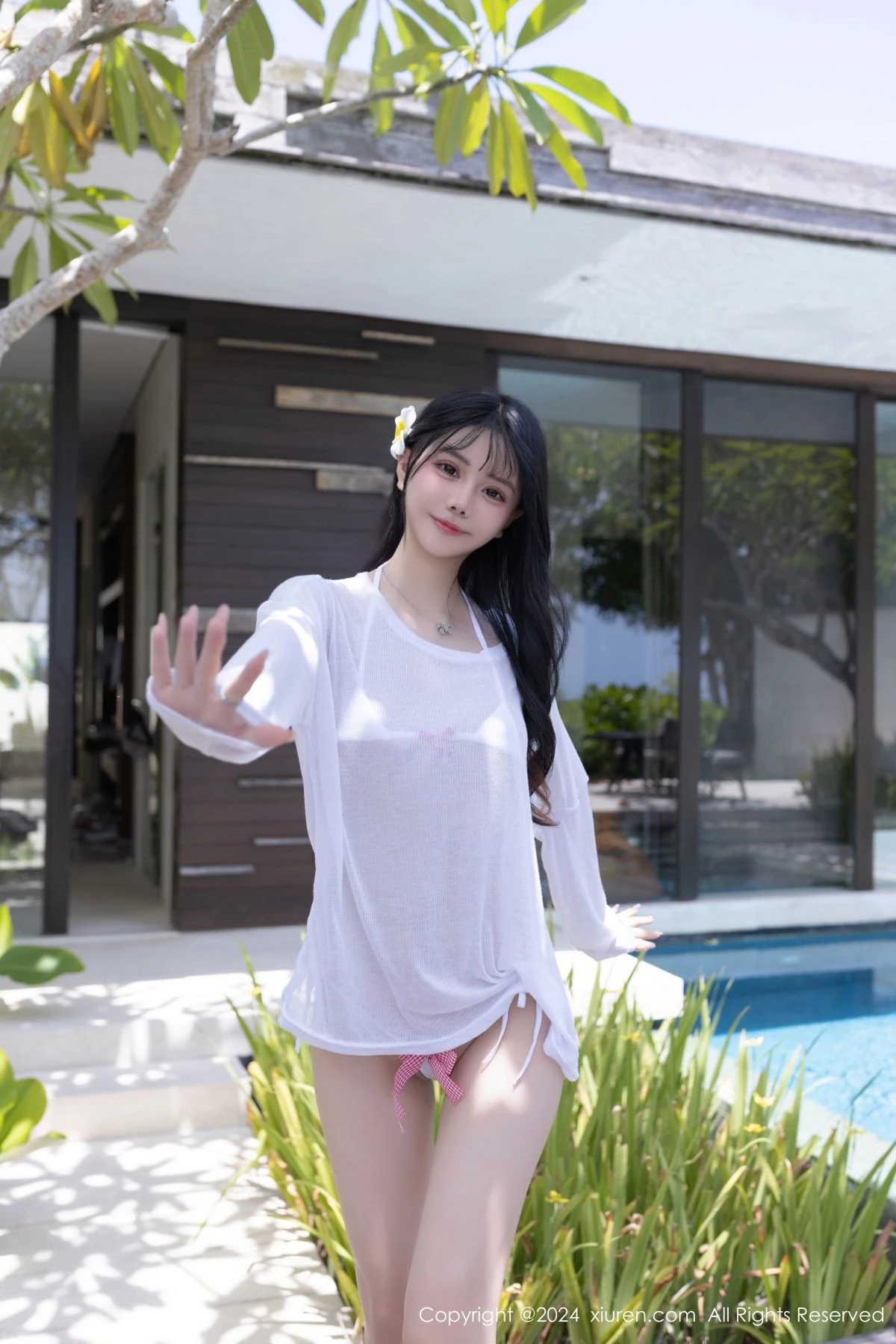 幼幼户外脱性感白T露白色三点式泳衣秀完美身材极致绝美写真 第 4 张