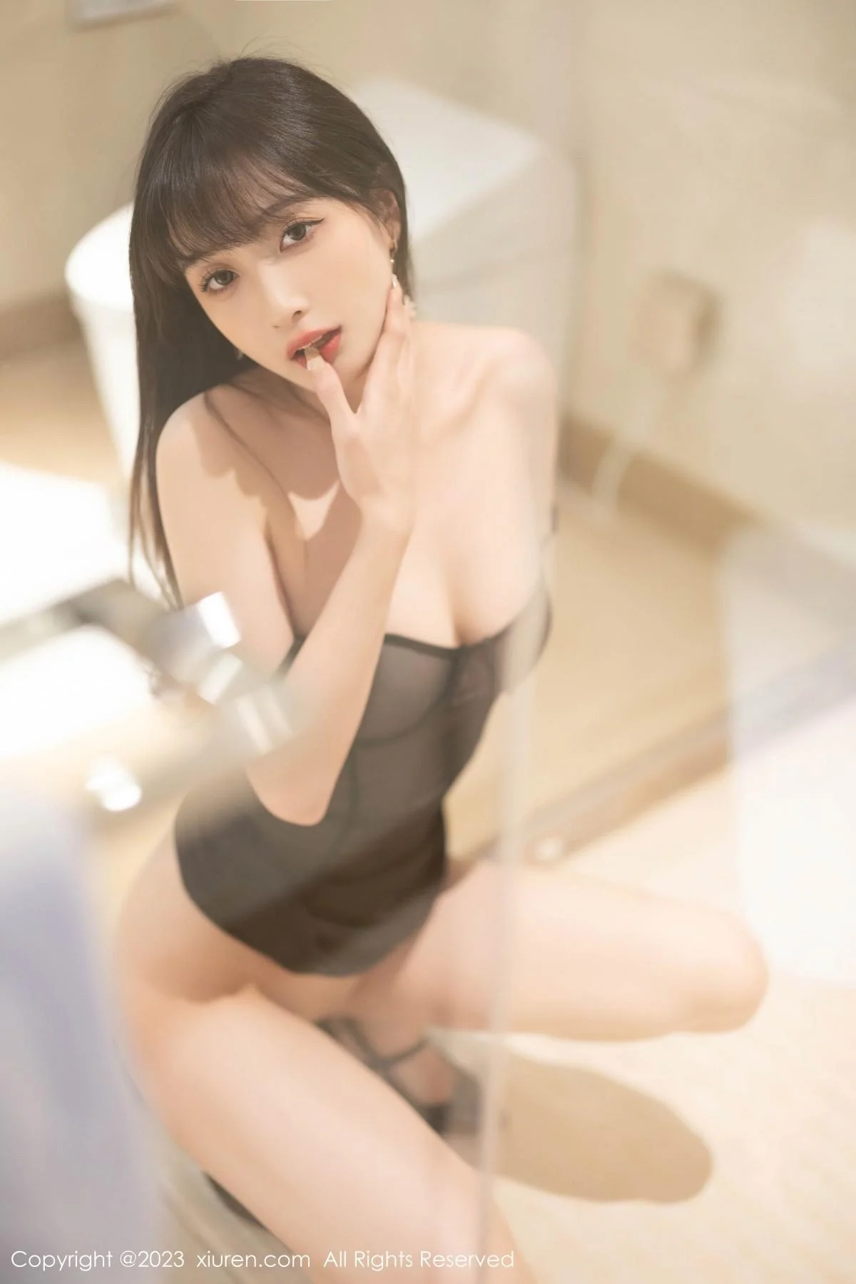 林星阑性感墨绿旗袍服饰+黑色薄纱内衣秀曼妙身姿绝美写真 第 67 张