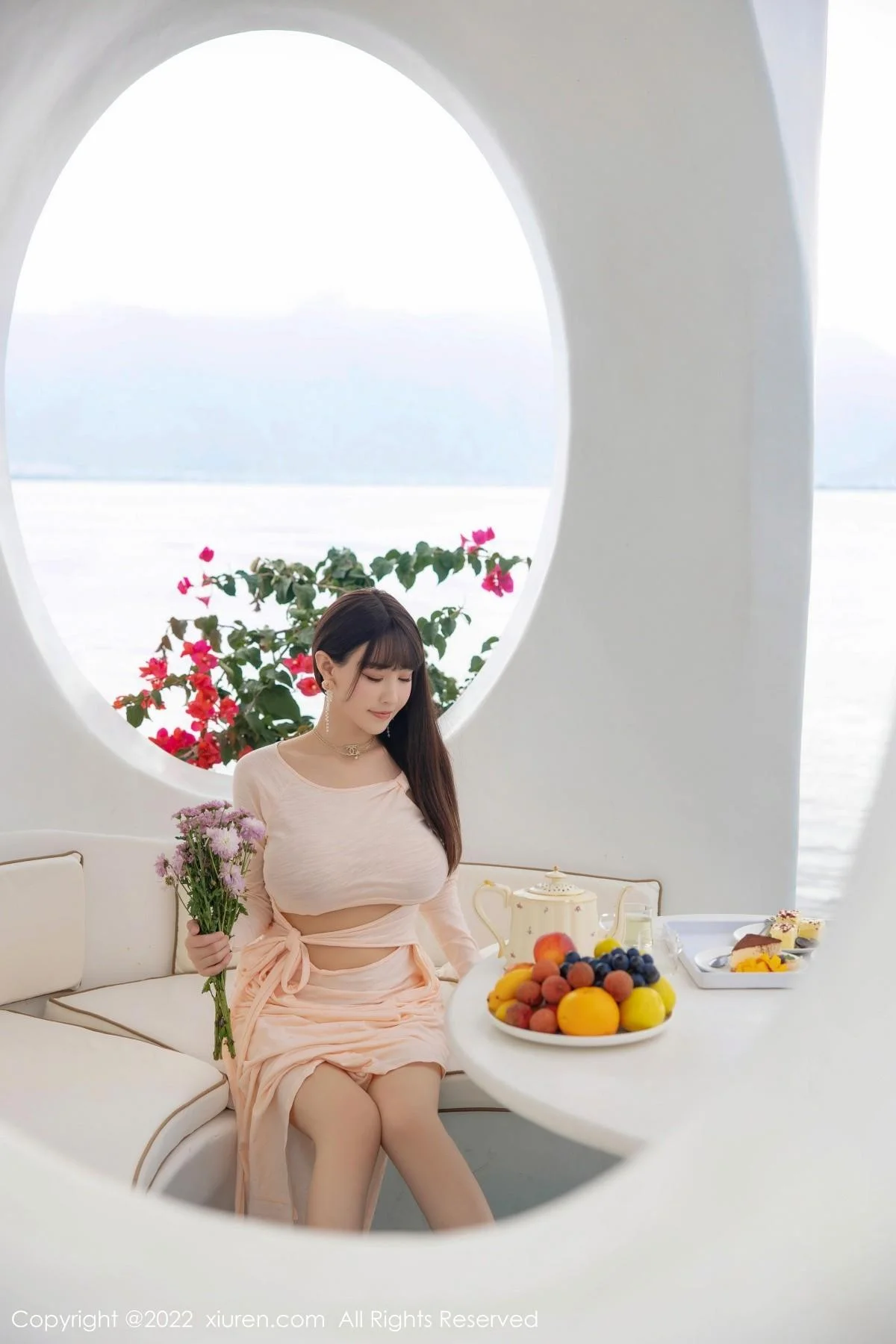 朱可儿Flora大理旅拍浅色镂空连衣裙配超薄肉丝撩人绝美写真 第 19 张