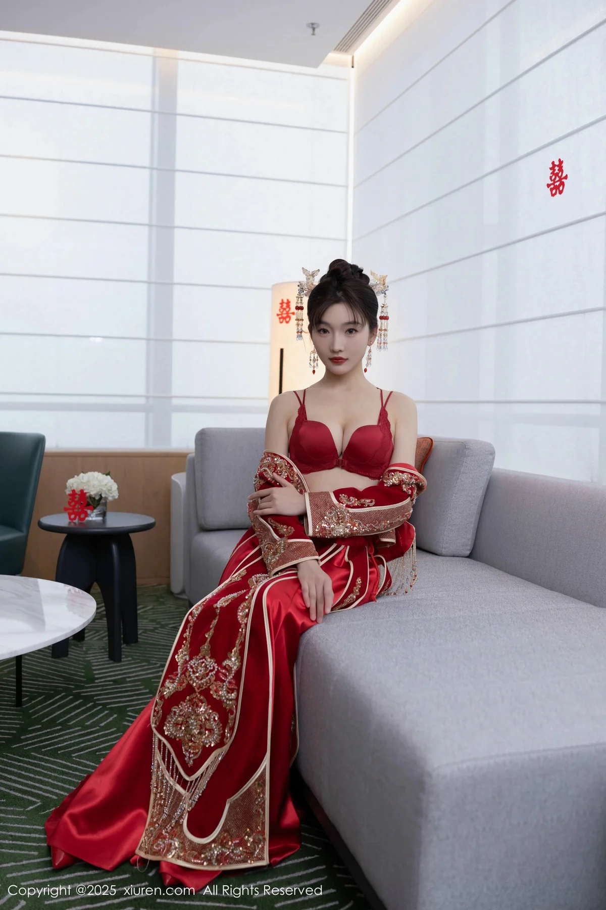 陆萱萱性感新娘装露红色内衣配超薄肉丝秀柔美身材绝美写真 第 14 张