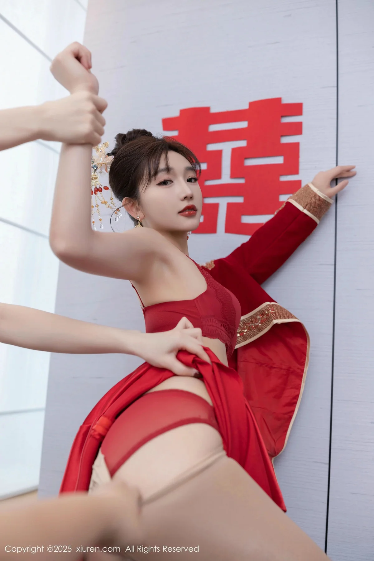 陆萱萱性感新娘装露红色内衣配超薄肉丝秀柔美身材绝美写真 第 30 张