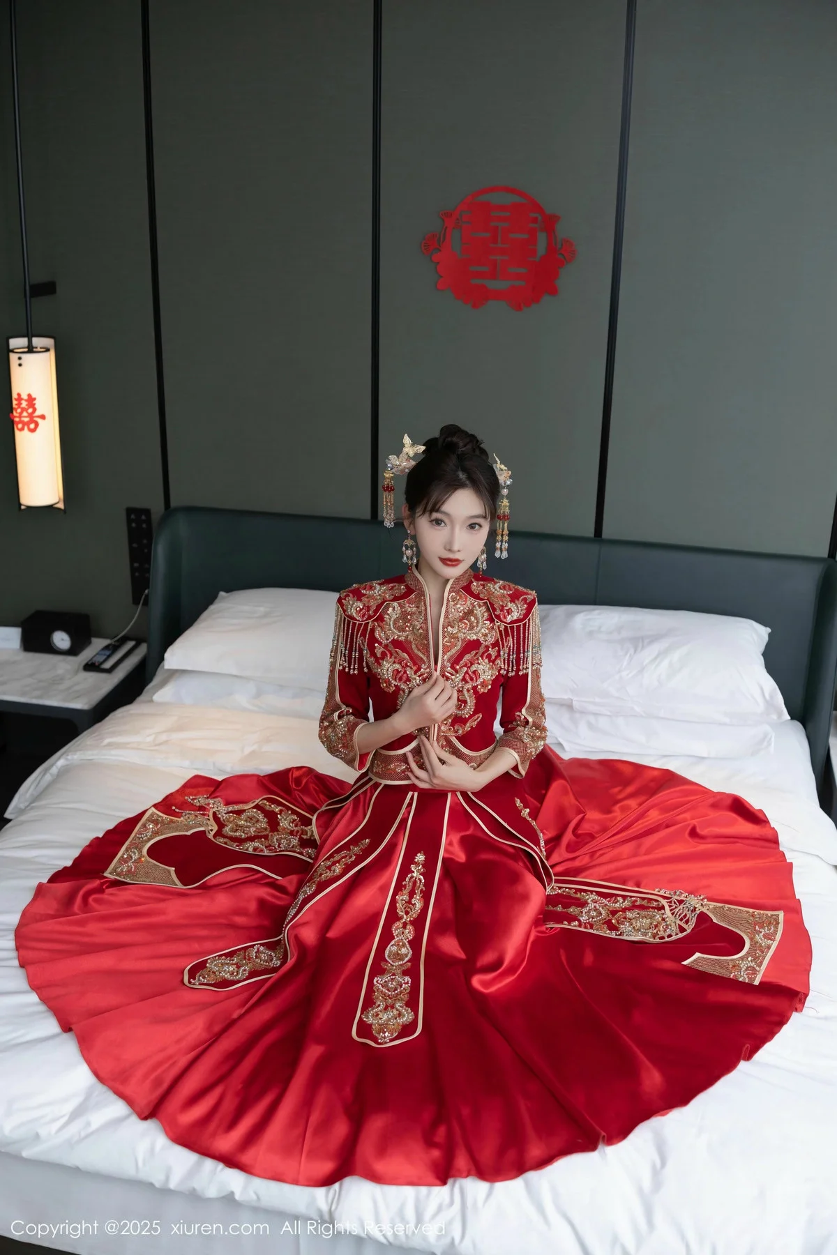 陆萱萱性感新娘装露红色内衣配超薄肉丝秀柔美身材绝美写真 第 5 张