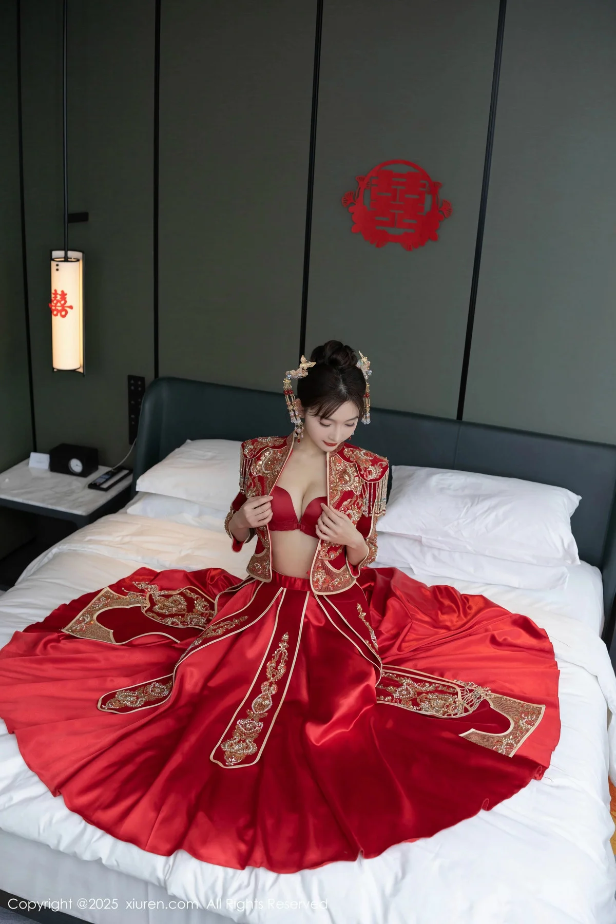 陆萱萱性感新娘装露红色内衣配超薄肉丝秀柔美身材绝美写真 第 6 张