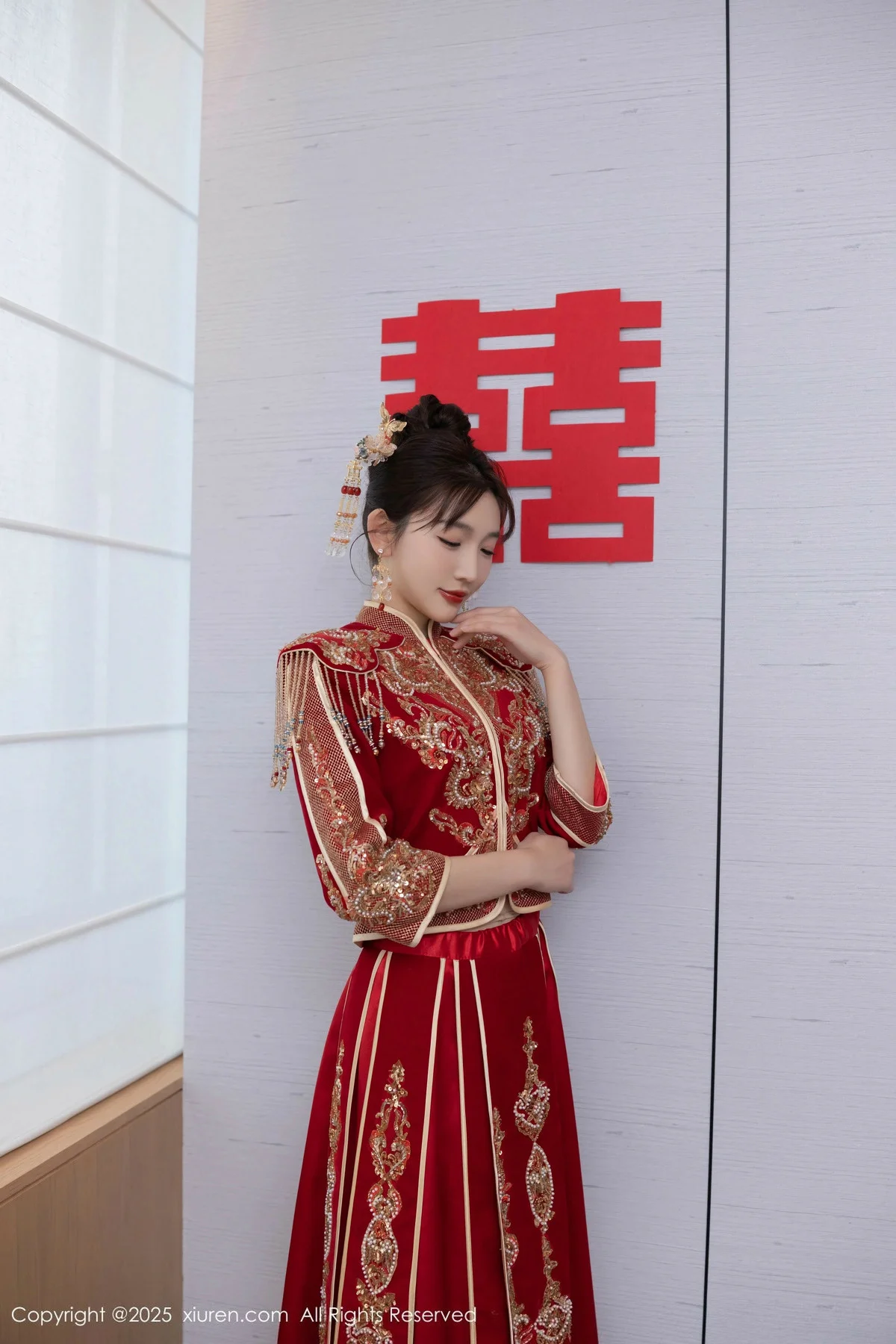 陆萱萱性感新娘装露红色内衣配超薄肉丝秀柔美身材绝美写真 第 8 张