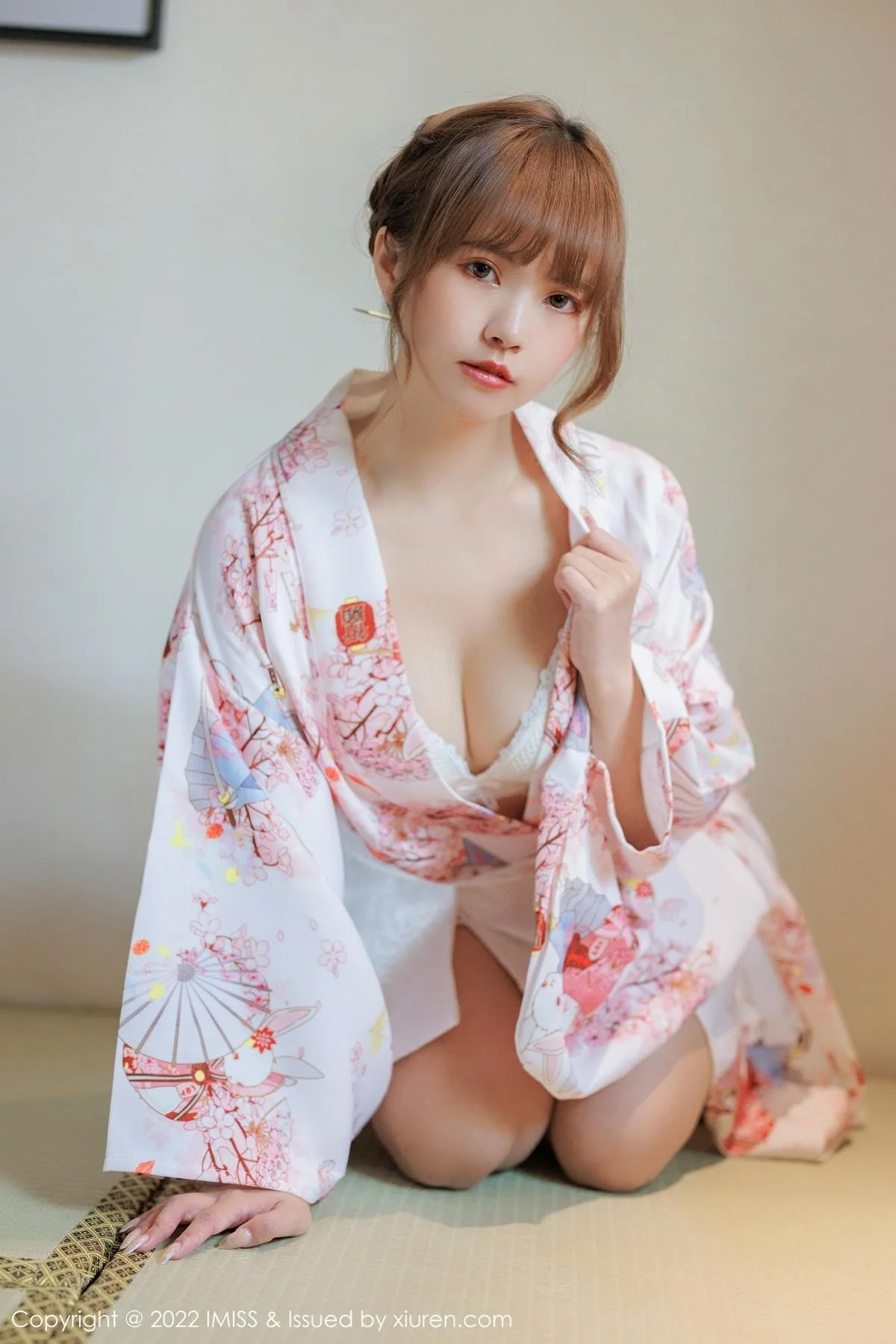 张思允Nice云南心愿旅拍半脱和服露蕾丝内衣完美绝美写真 第 38 张