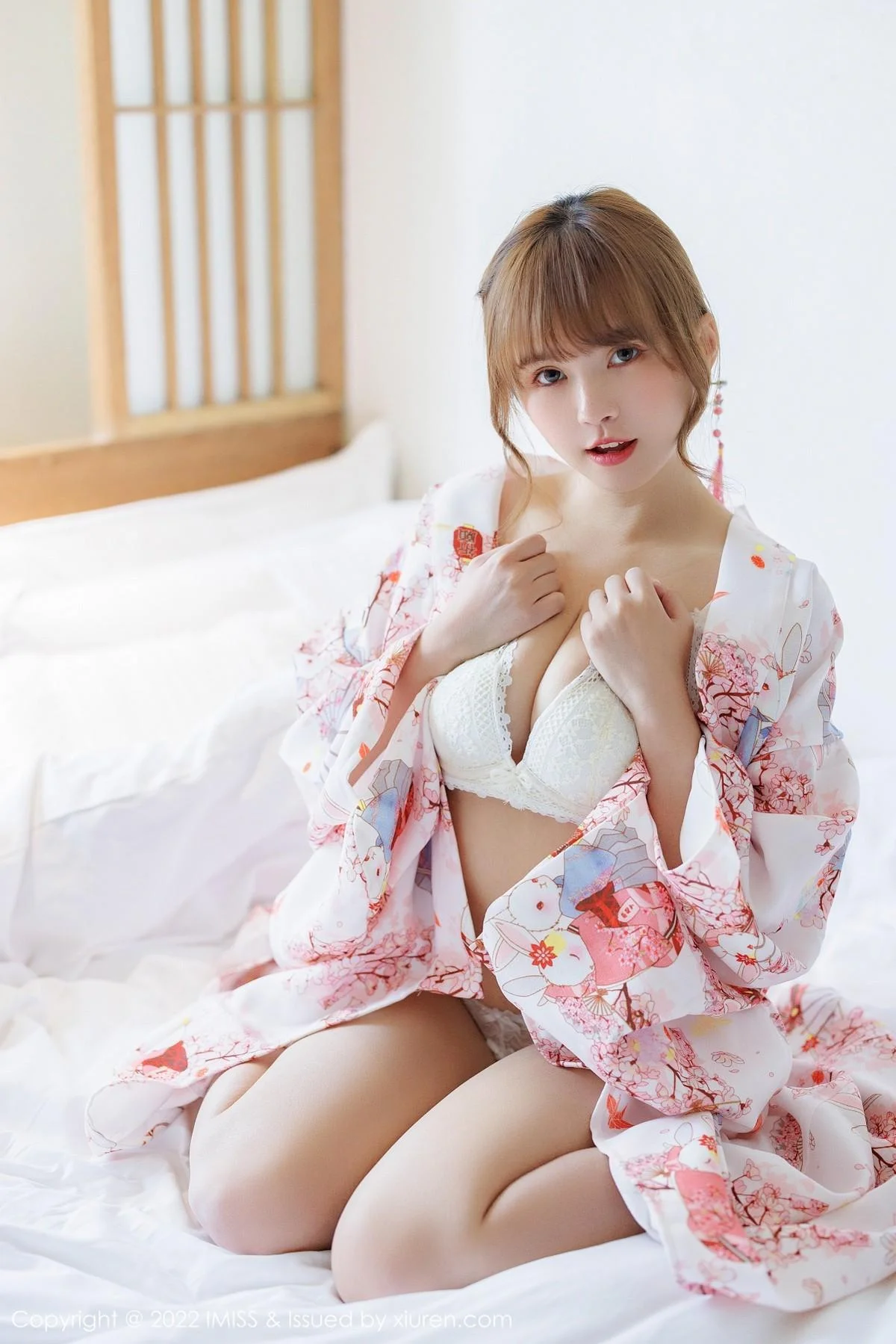 张思允Nice云南心愿旅拍半脱和服露蕾丝内衣完美绝美写真 第 64 张