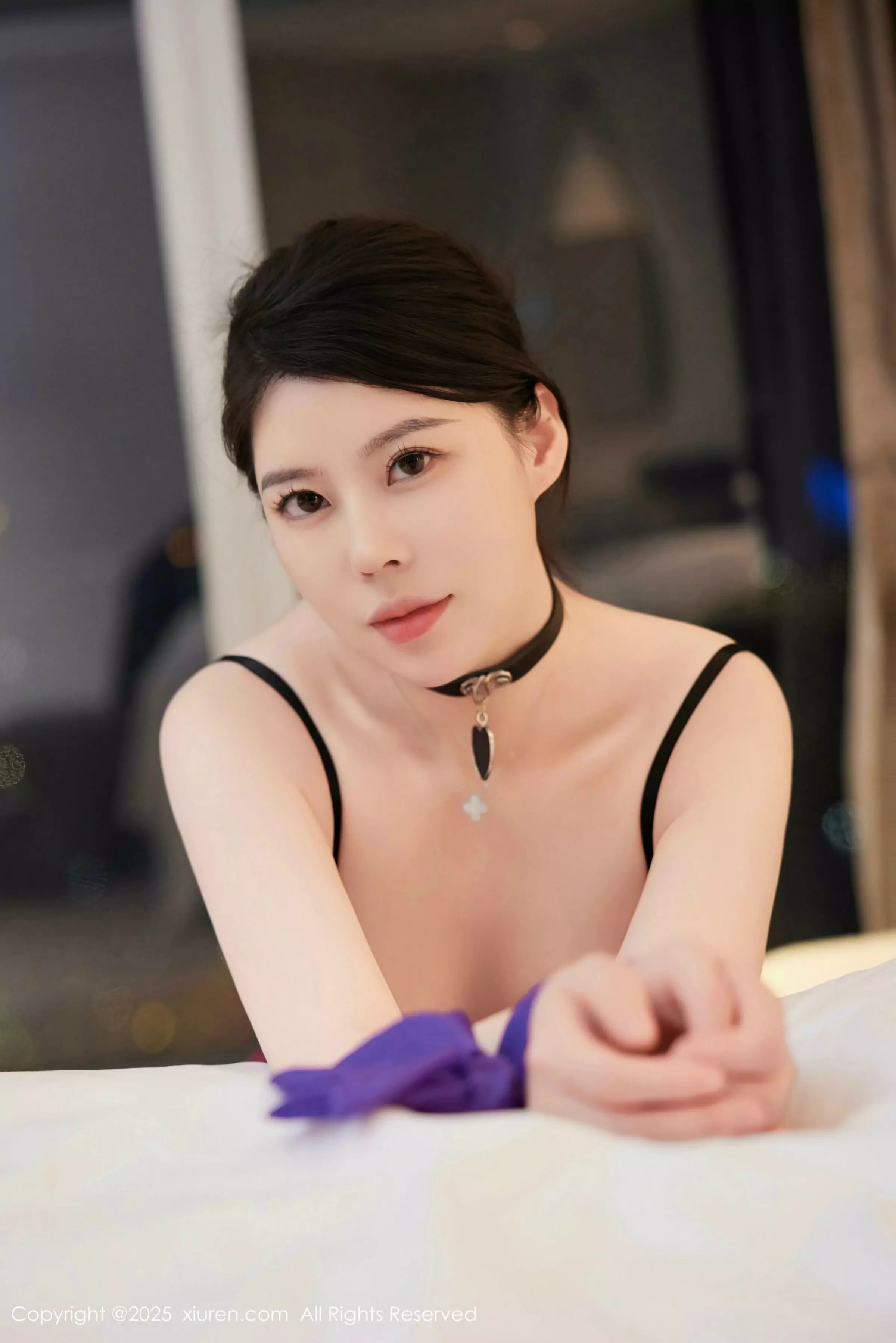白茹雪abby性感紫色情趣内衣配黑丝吊袜秀丰腴身材绝美写真 第 97 张