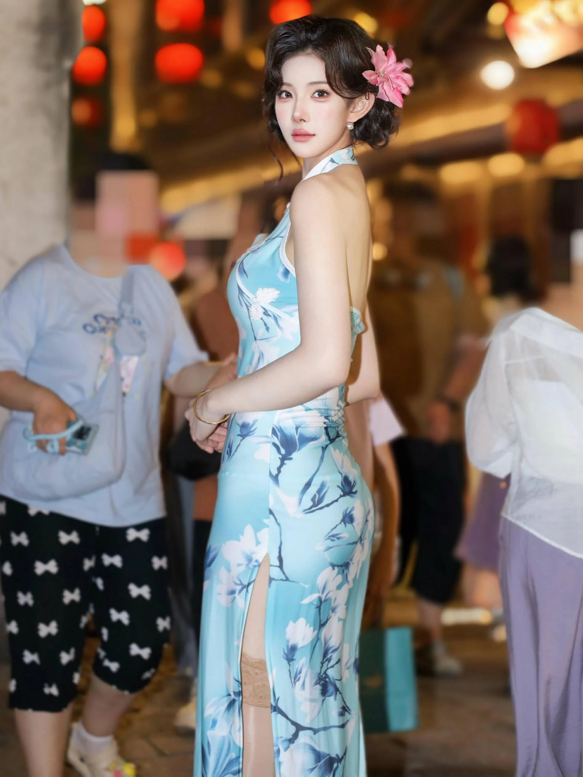[秀人精选] 梨霜儿 诱人私拍福利 青色旗袍 第 12 张