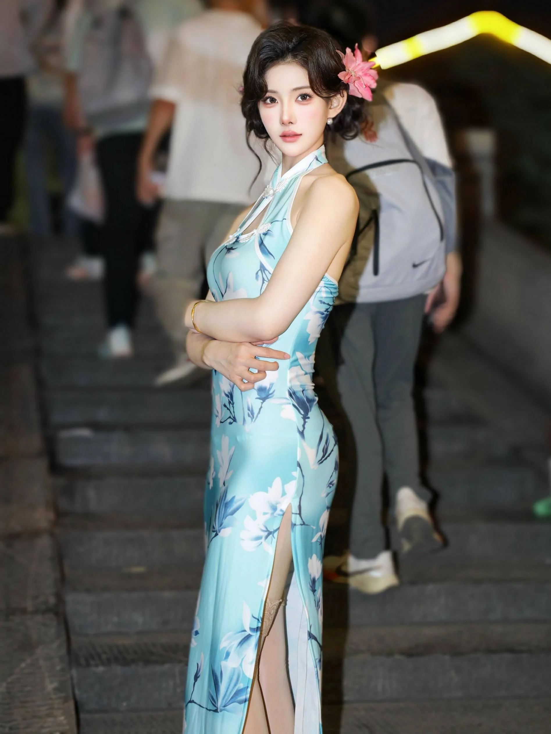[秀人精选] 梨霜儿 诱人私拍福利 青色旗袍 第 9 张