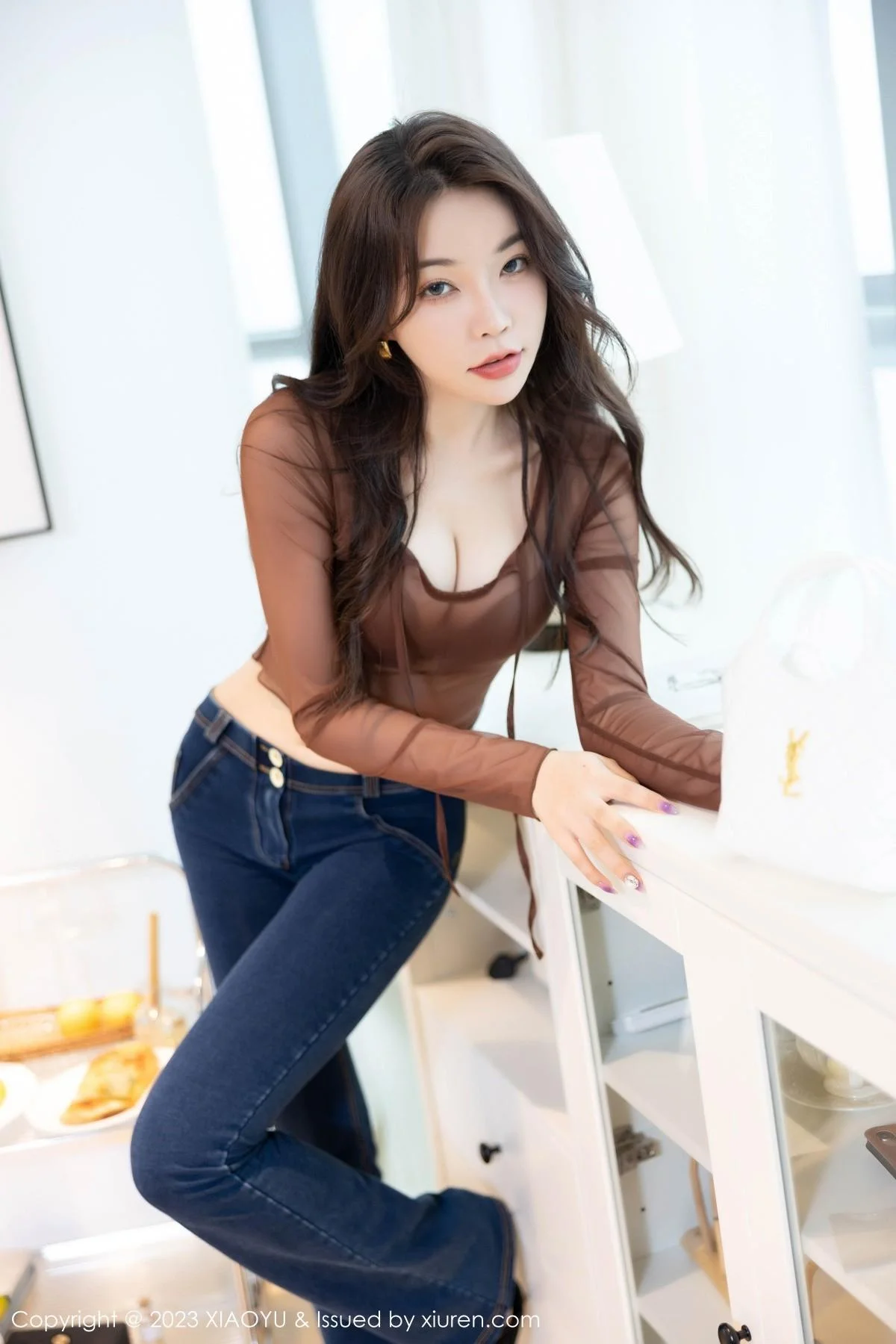 徐莉芝Booty性感咖啡色内衣配开档肉丝秀曼妙身姿绝美写真 第 18 张