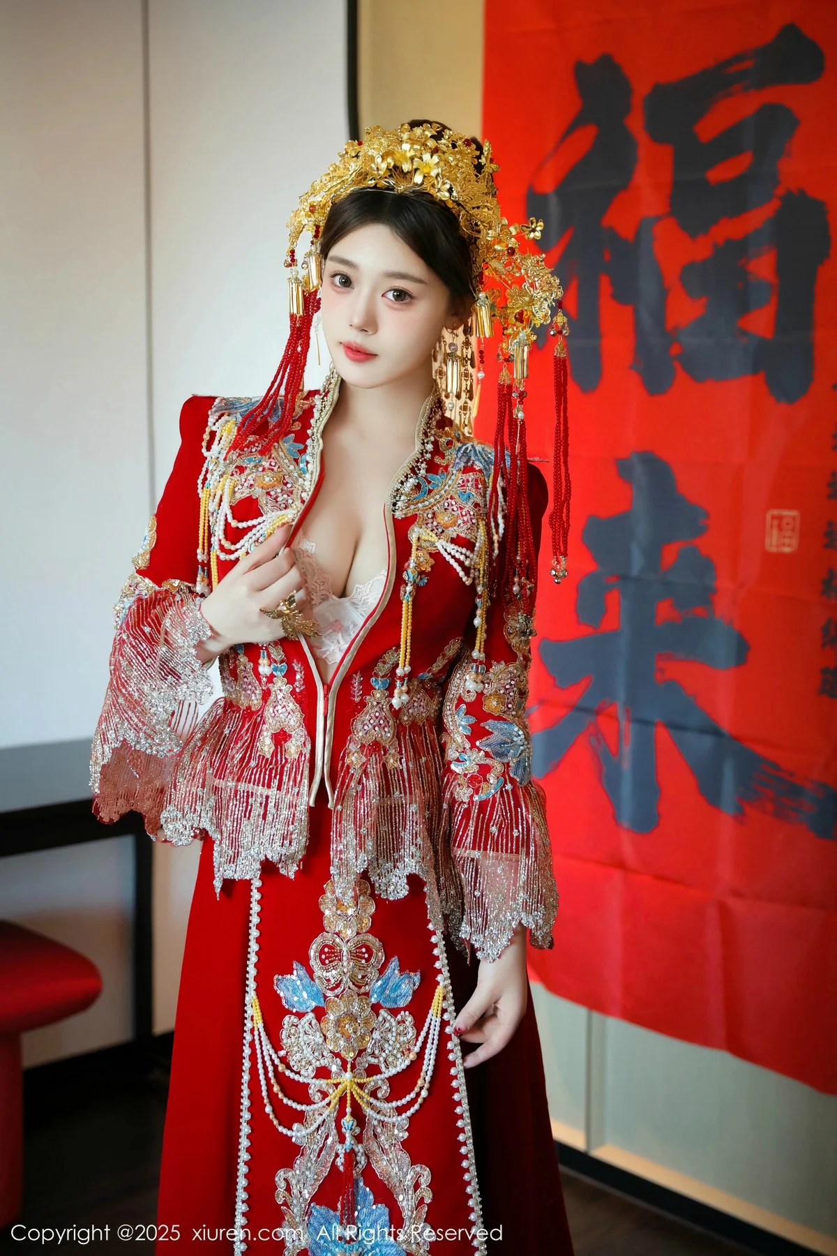 蛋蛋宝新年主题性感红色新娘装露白色内衣秀丰腴身材绝美写真 第 25 张