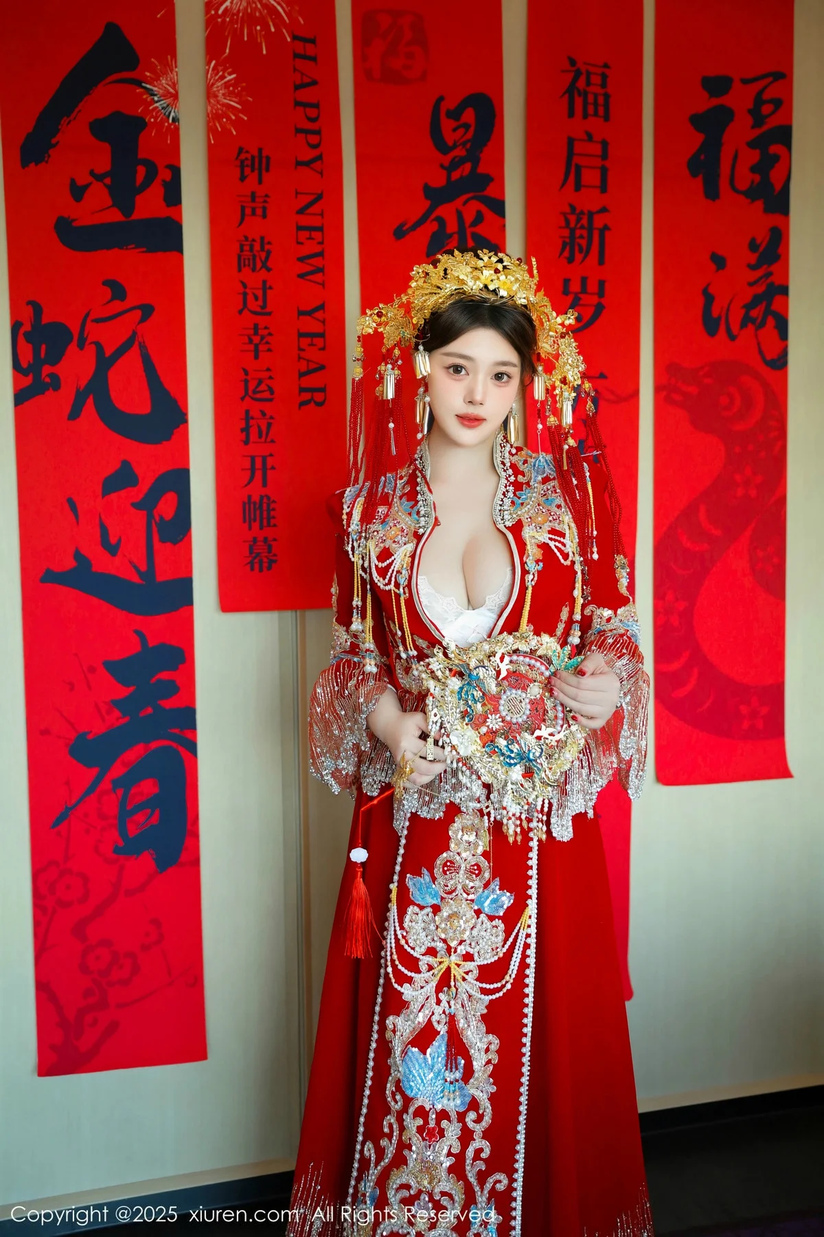 蛋蛋宝新年主题性感红色新娘装露白色内衣秀丰腴身材绝美写真 第 37 张