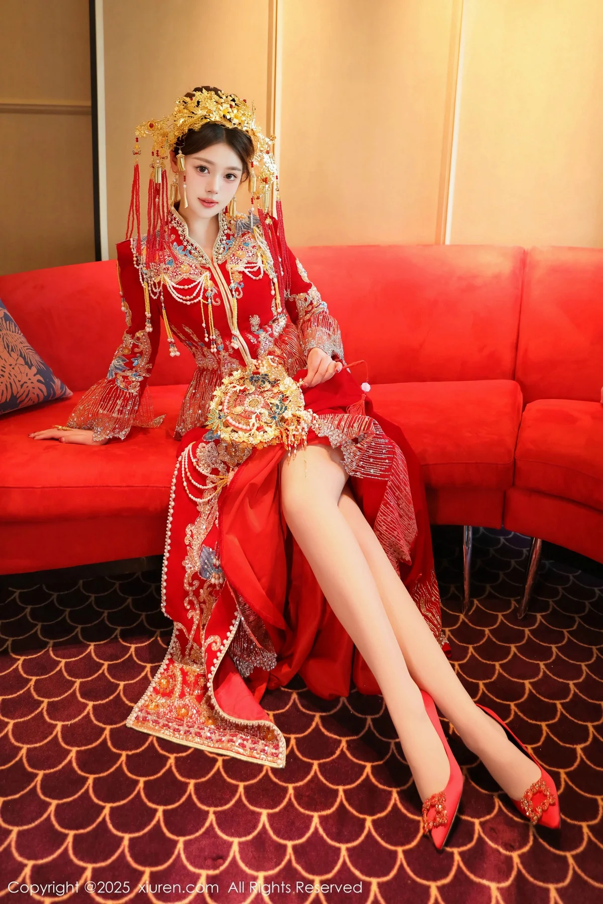 蛋蛋宝新年主题性感红色新娘装露白色内衣秀丰腴身材绝美写真 第 45 张