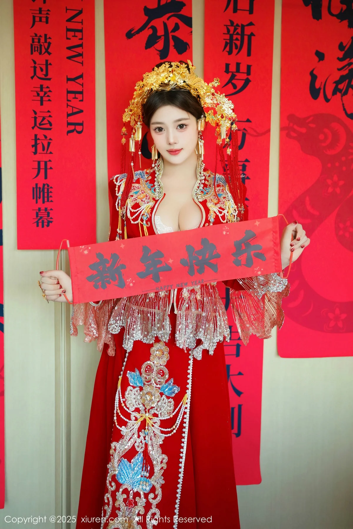 蛋蛋宝新年主题性感红色新娘装露白色内衣秀丰腴身材绝美写真 第 74 张
