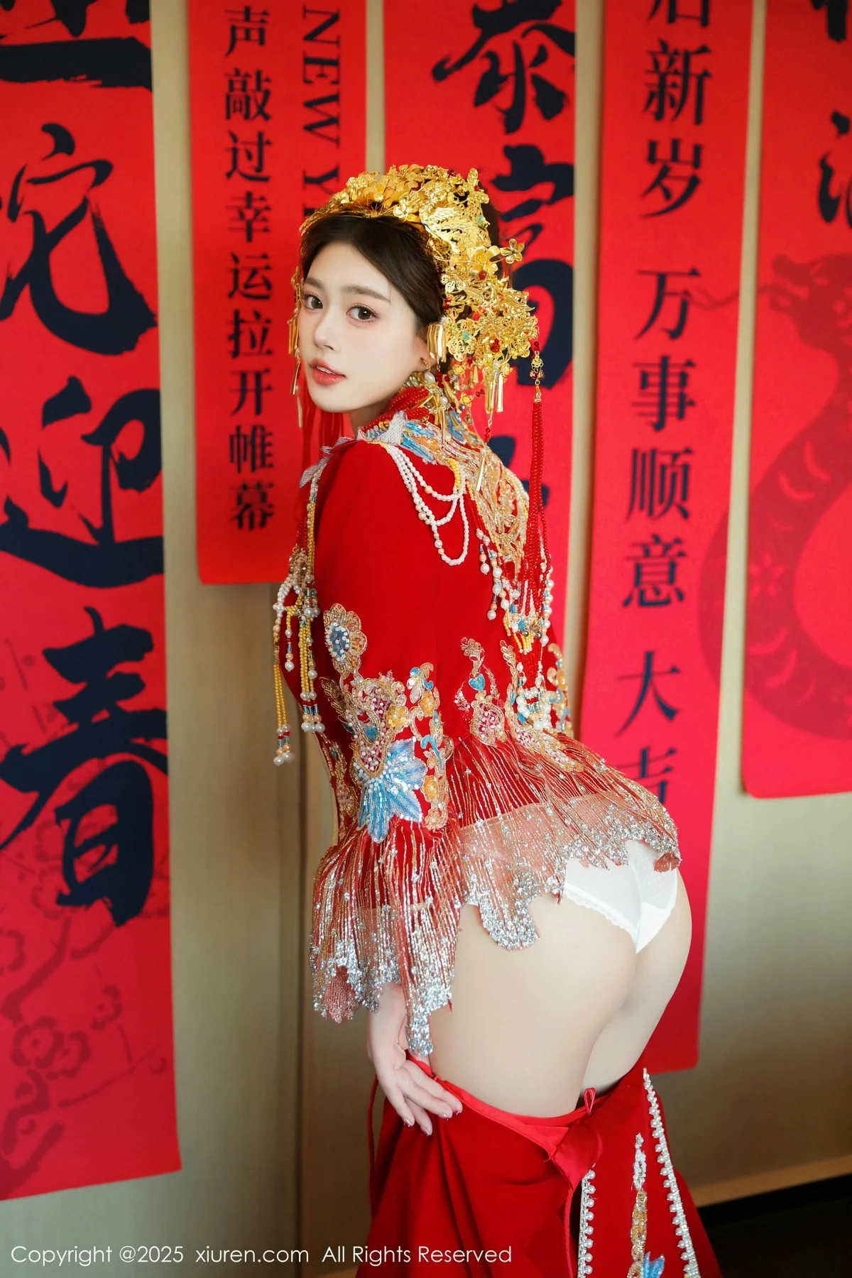 蛋蛋宝新年主题性感红色新娘装露白色内衣秀丰腴身材绝美写真 第 81 张