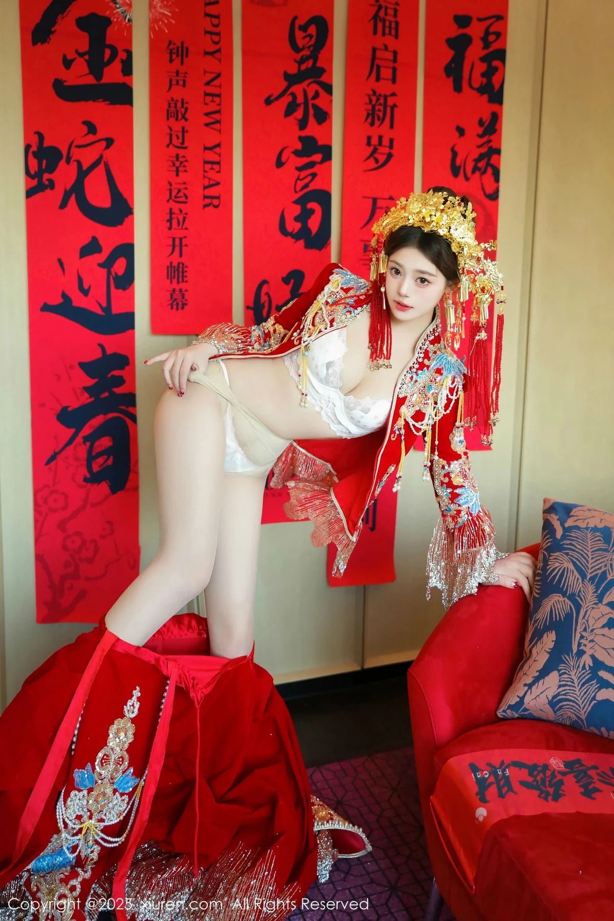 蛋蛋宝新年主题性感红色新娘装露白色内衣秀丰腴身材绝美写真 第 86 张